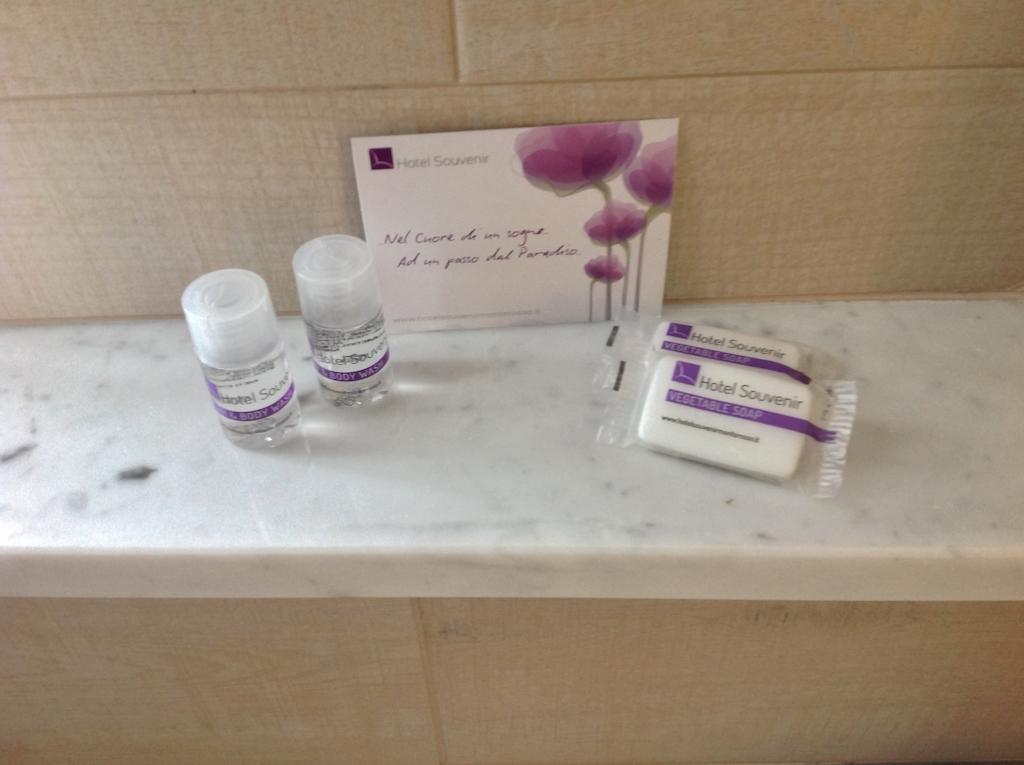 מונטרוסו אל מארה Hotel Souvenir מראה חיצוני תמונה